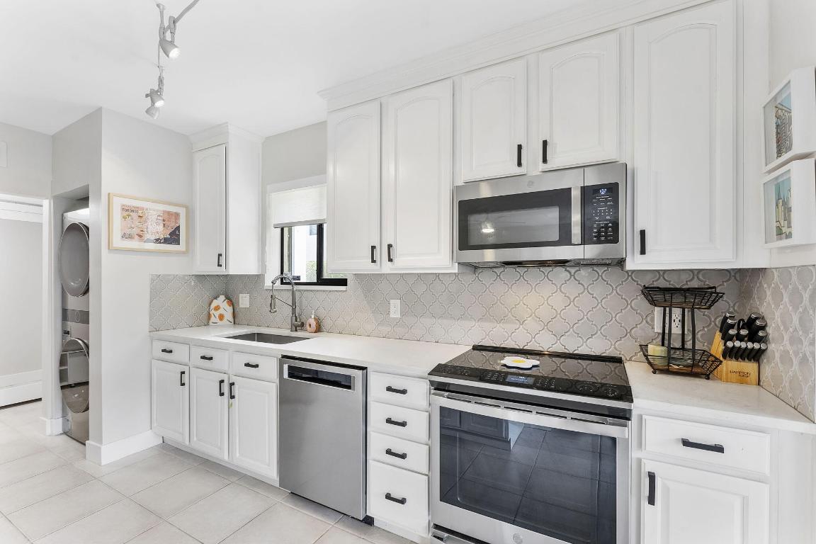 6314 Longboat Lane W 102