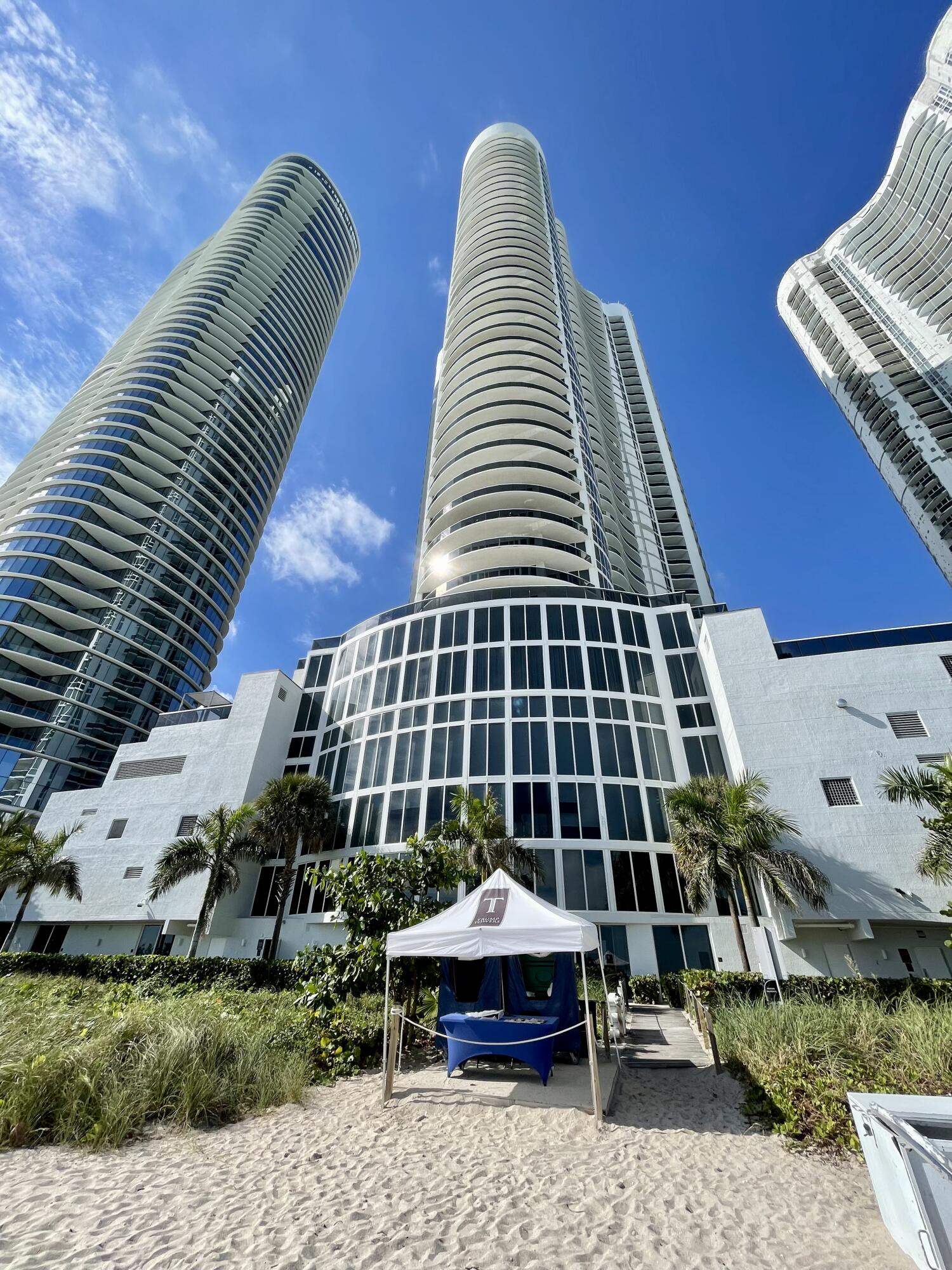 Trump Tower III - Residential