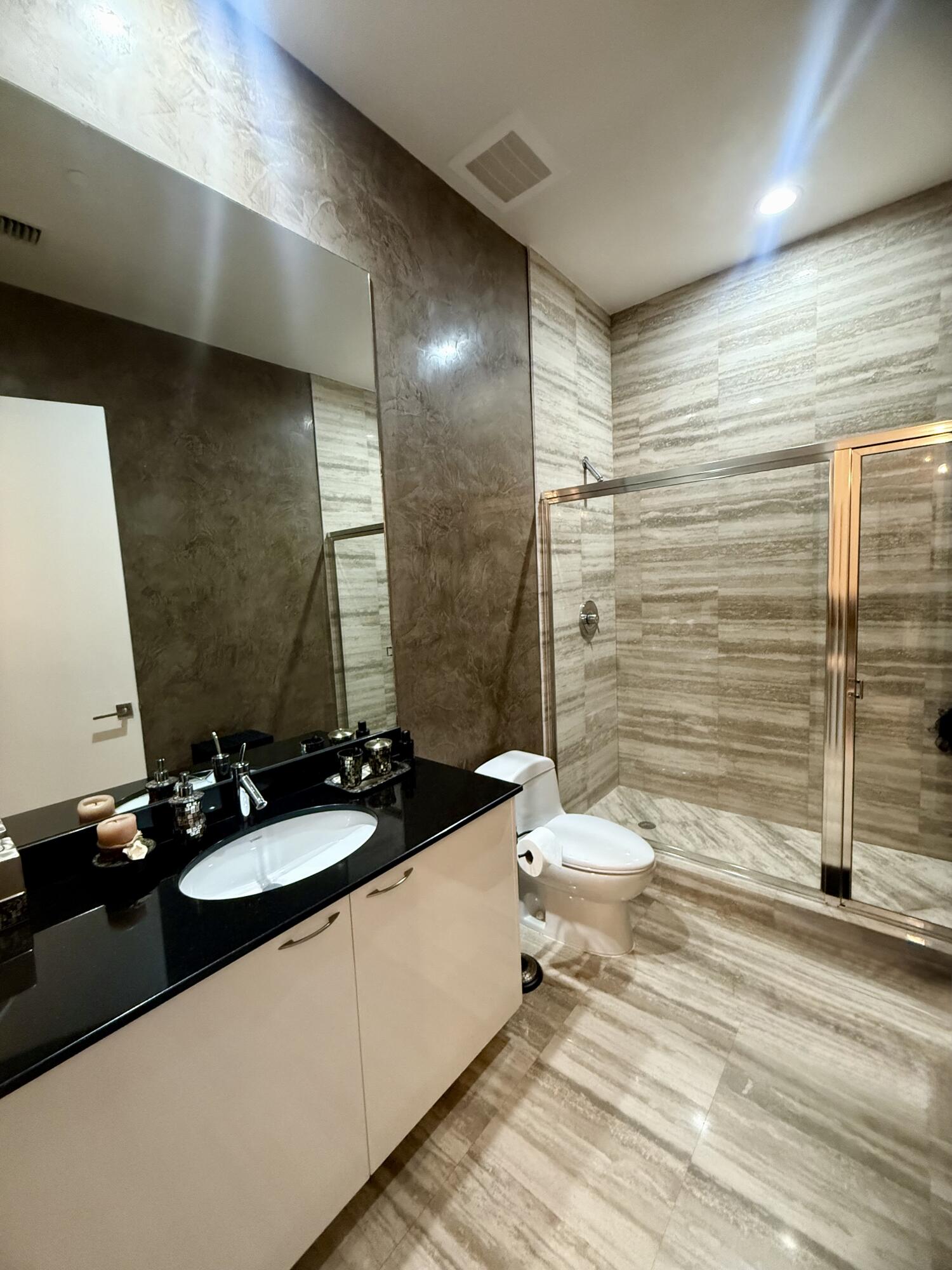 Trump Tower III - Residential