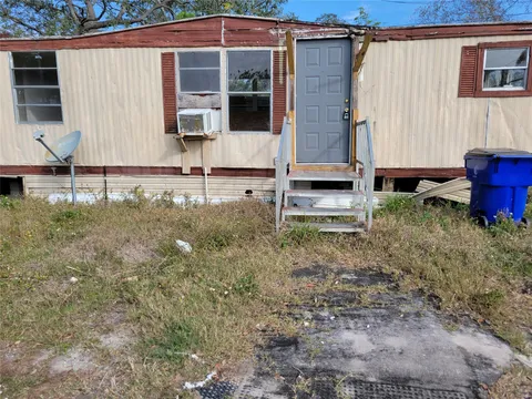 47 Palm Circle, Avon Park, FL MLS: F10485694