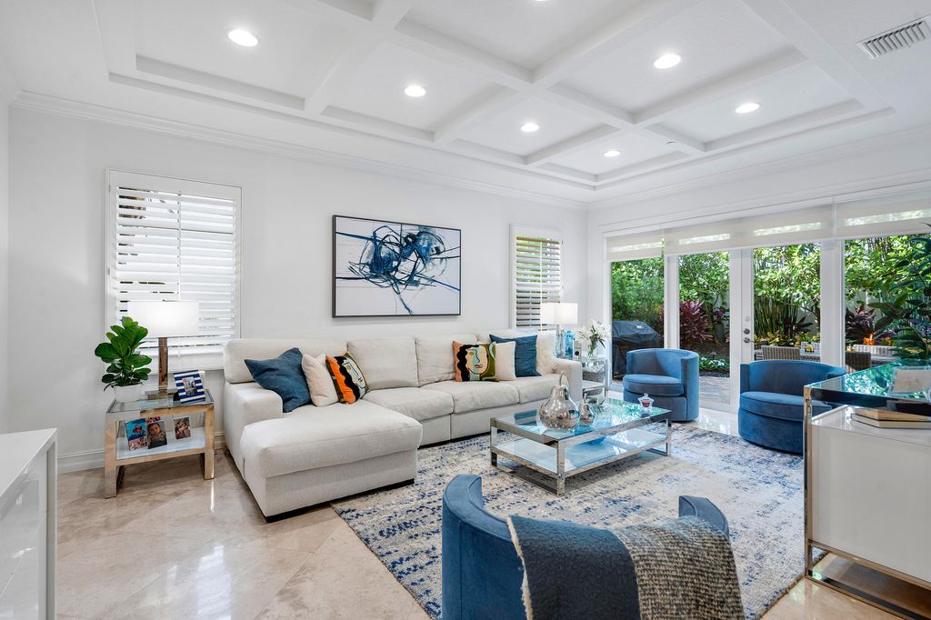 Photo of 825 Estuary Way, Delray Beach, FL 33483 (MLS # R10964853)