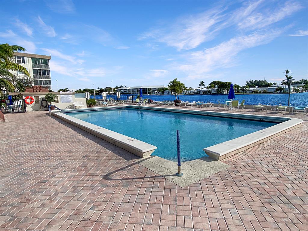 SEAGATE OF GULFSTREAM - Residential