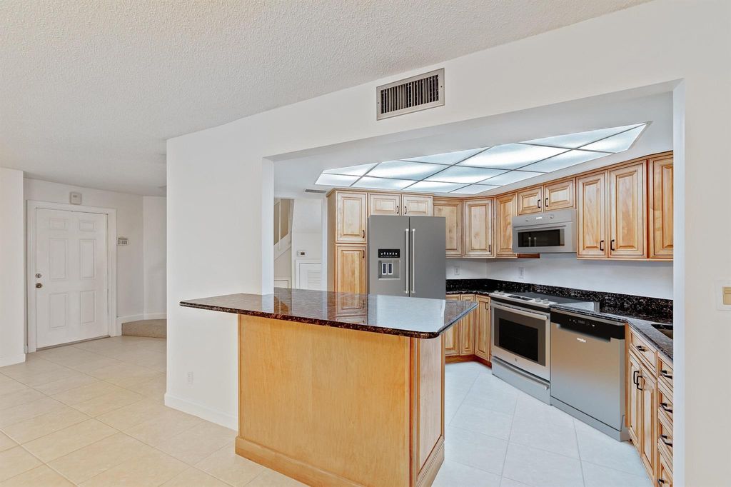 Photo of 246 Seabreeze Circle, Jupiter, FL 33477 (MLS # R11006564)