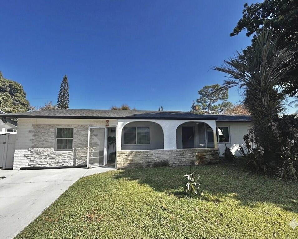 1301 SE Sandpiper Lane