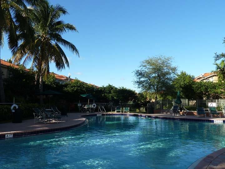 VILLAS AT HARBOR ISLES - Residential Lease