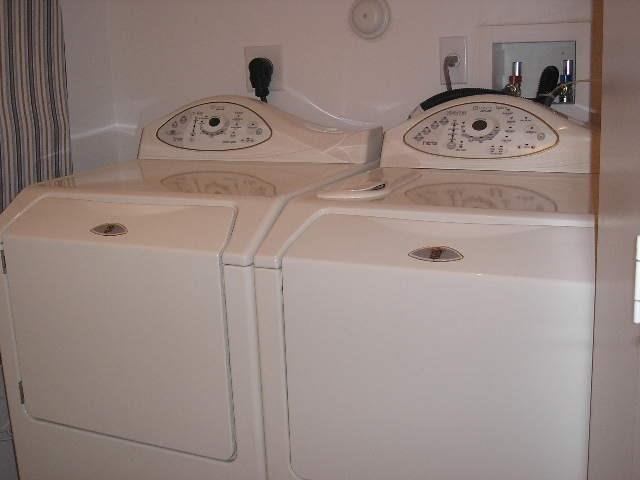 VILLAS AT HARBOR ISLES - Residential Lease