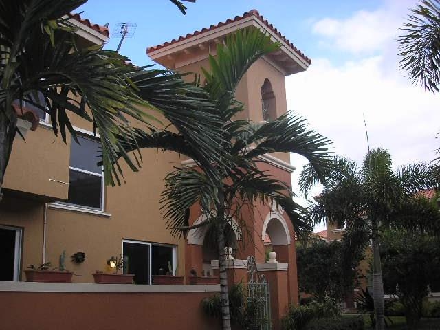 VILLAS AT HARBOR ISLES - Residential Lease