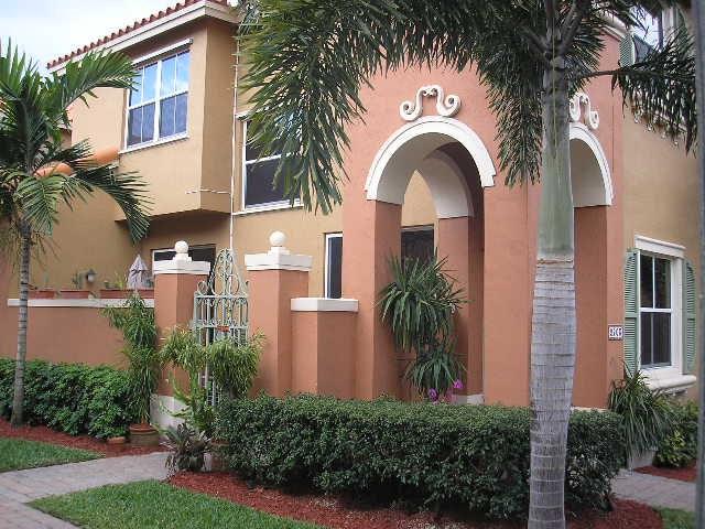 VILLAS AT HARBOR ISLES - Residential Lease