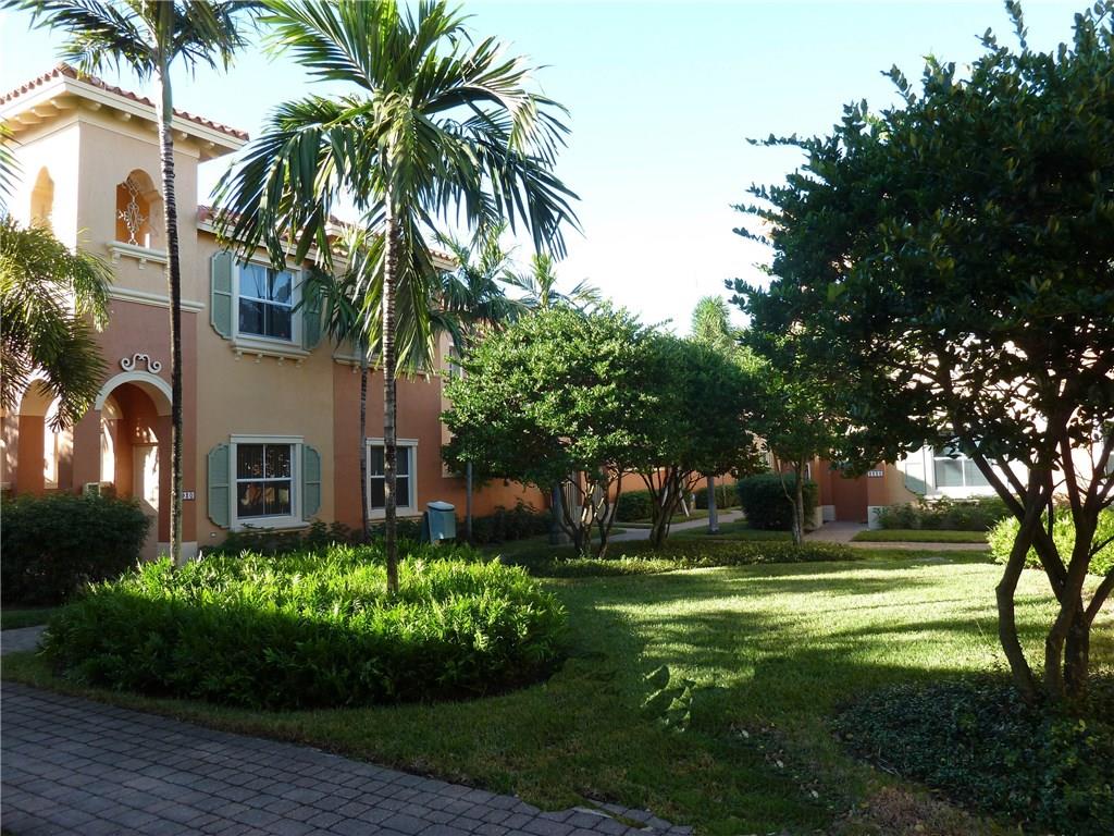 VILLAS AT HARBOR ISLES - Residential Lease