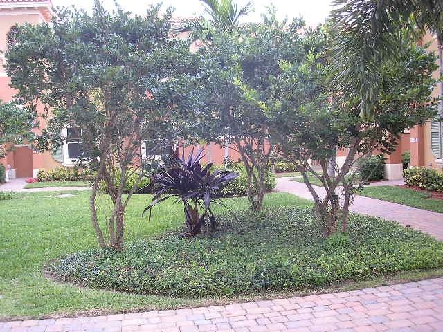 VILLAS AT HARBOR ISLES - Residential Lease