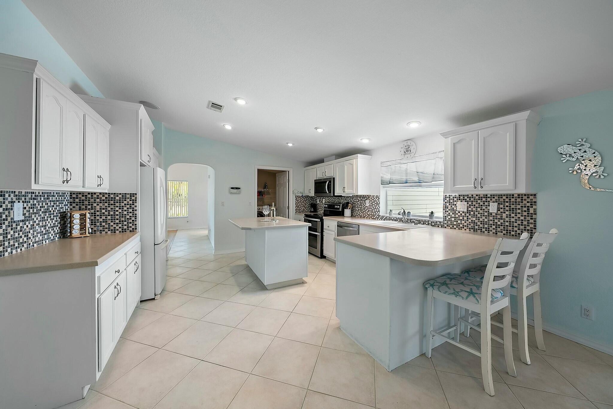 EAGLE'S RETREAT AT SAVANN - Residential