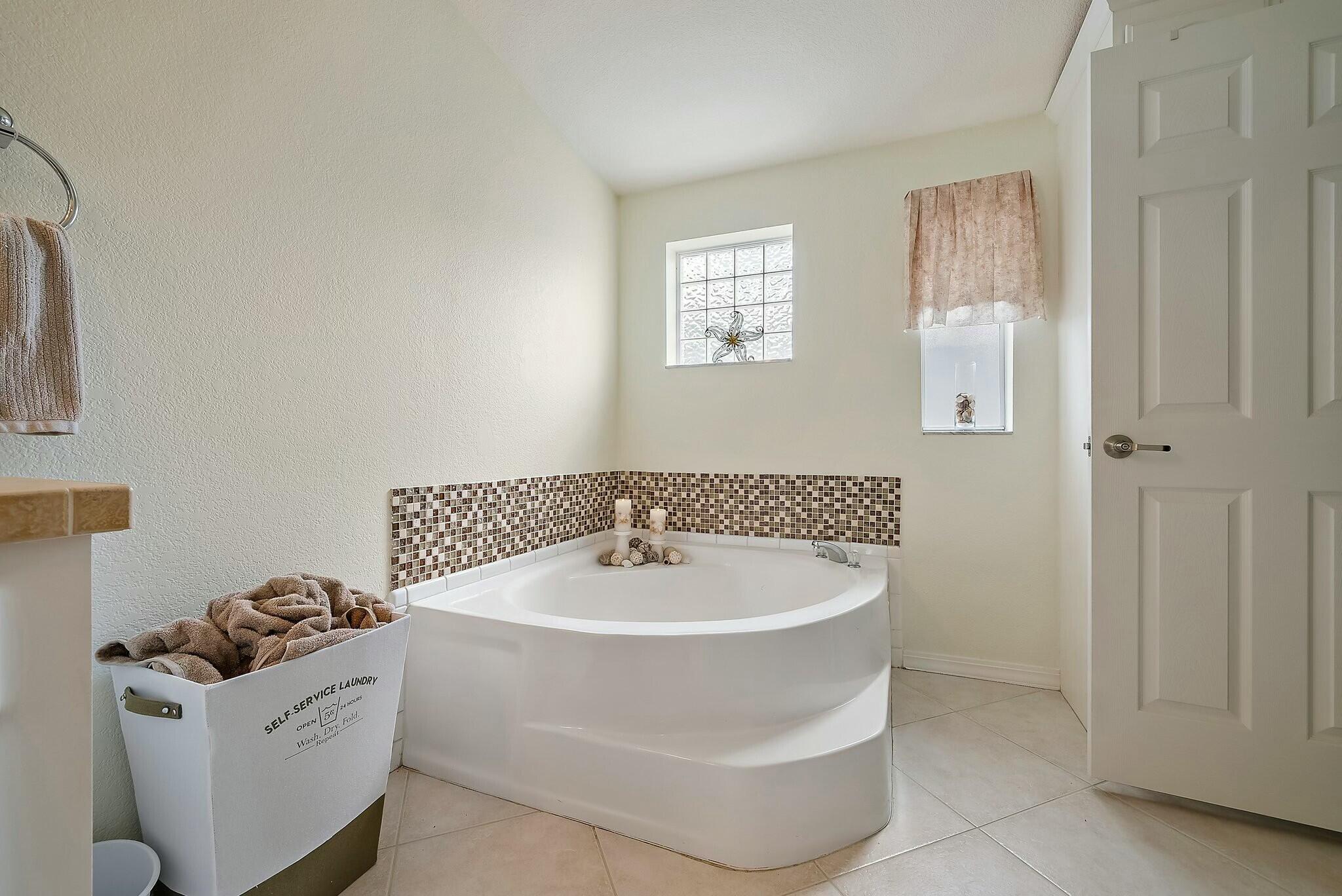 EAGLE'S RETREAT AT SAVANN - Residential