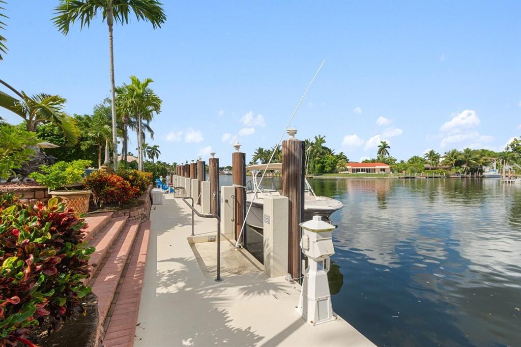 VENETIAN ISLES 3RD SEC - Residential