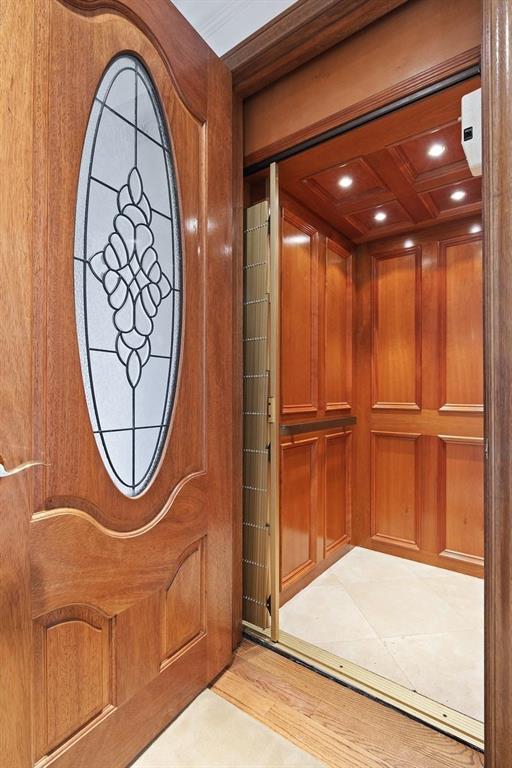 VENETIAN ISLES 3RD SEC - Residential