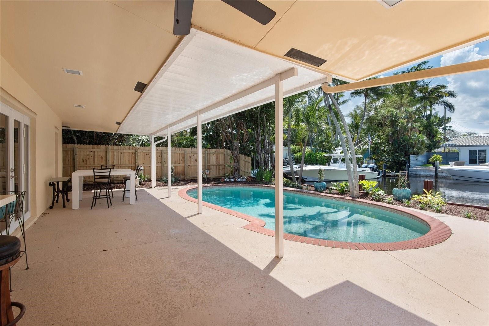 Tropical Point 2 54-27 B - Residential