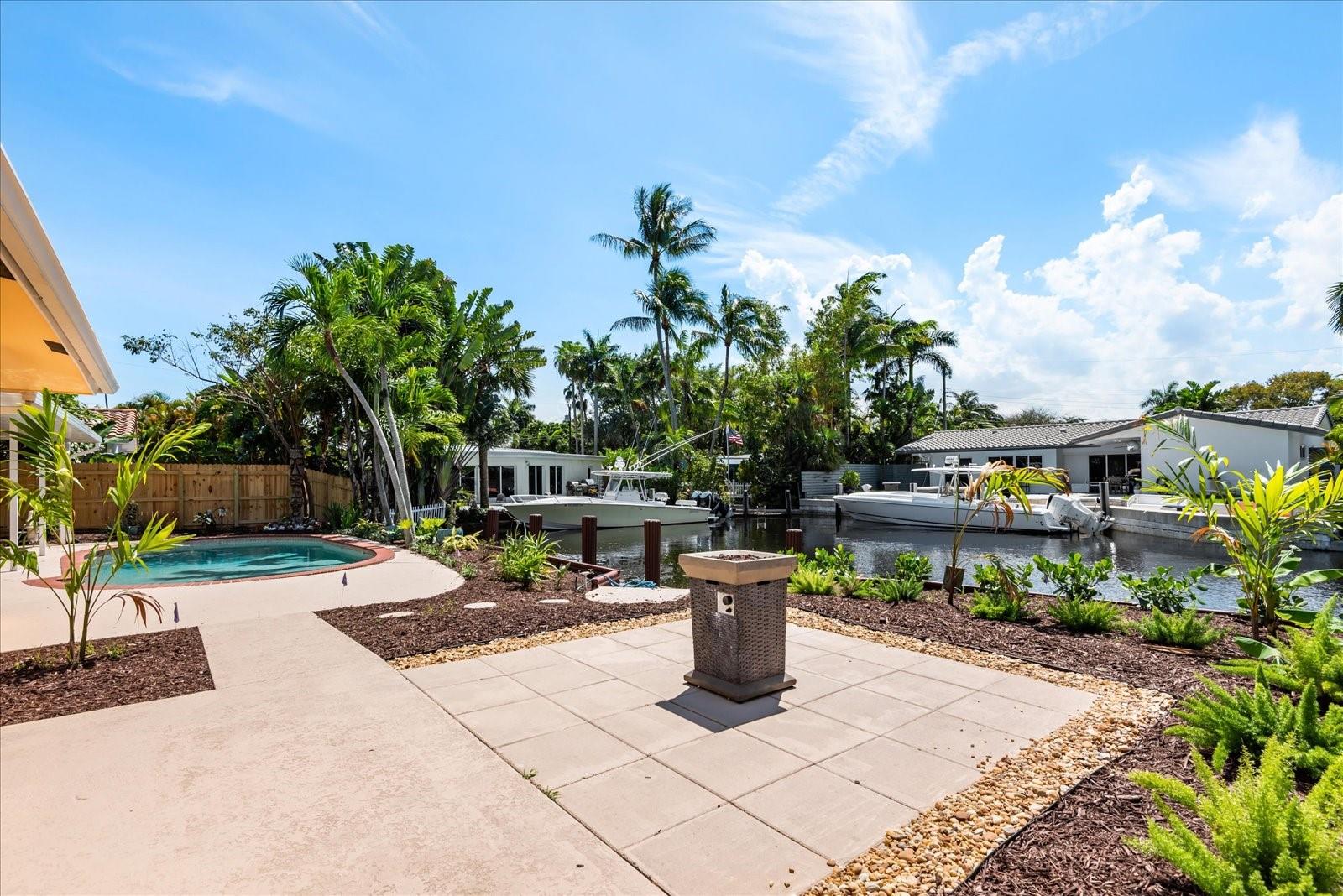 Tropical Point 2 54-27 B - Residential