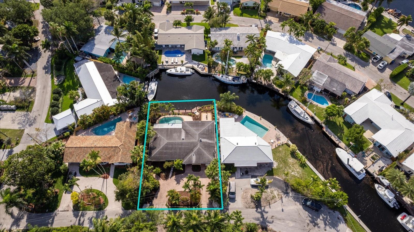 Tropical Point 2 54-27 B - Residential