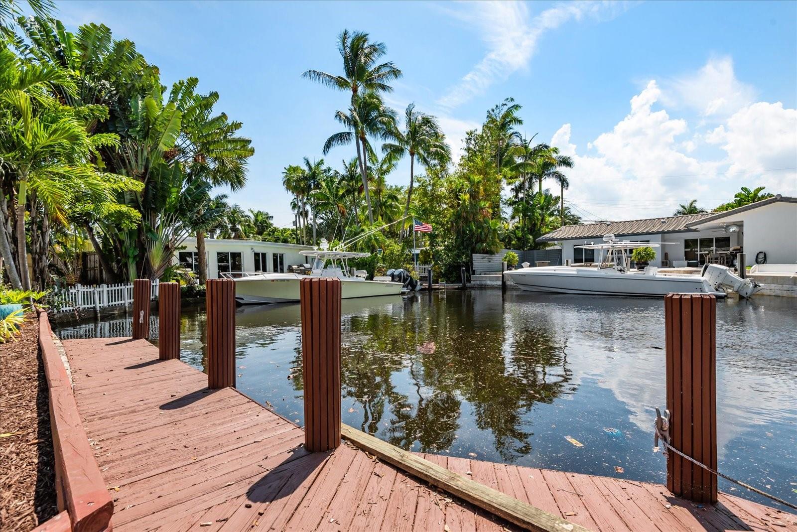 Tropical Point 2 54-27 B - Residential