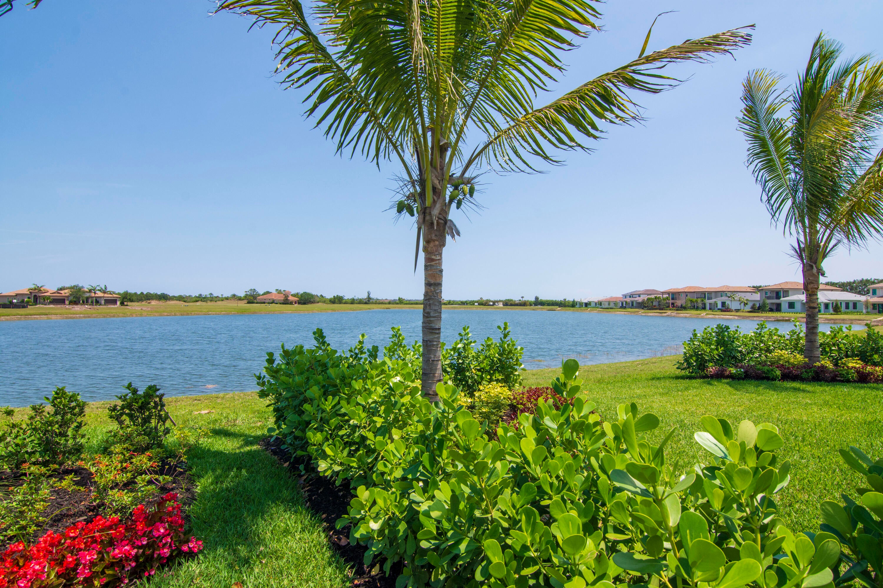 713 SE Fascino Circle