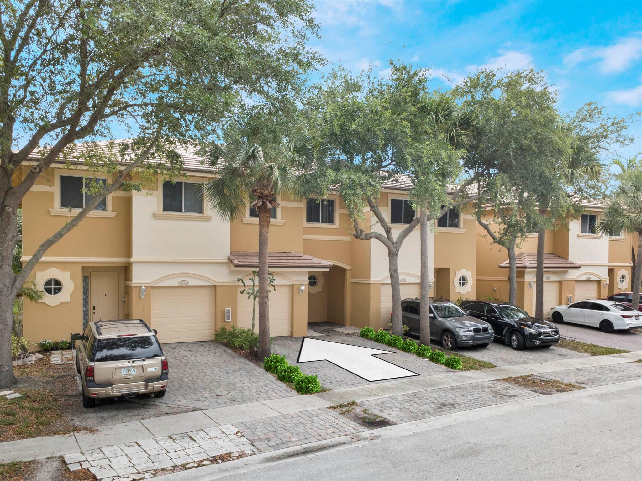 Prime Location! Spacious Townhome in the Heart of Lake Worth/Palm SpringsDon't miss this opportunity to own one of the largest units in the community! This well-maintained 3-bedroom, 2.5-bath townhome with a 1-car garage is move-in ready and located in a highly desirable area. Enjoy convenient access to major roads, top-rated schools, supermarkets, shopping centers, banks, and more.Brand new Roof 2025, Freshly paint inside and also outside, new Carpet. Priced to sell - this home won't last long. Act fast and make it yours before it's gone!