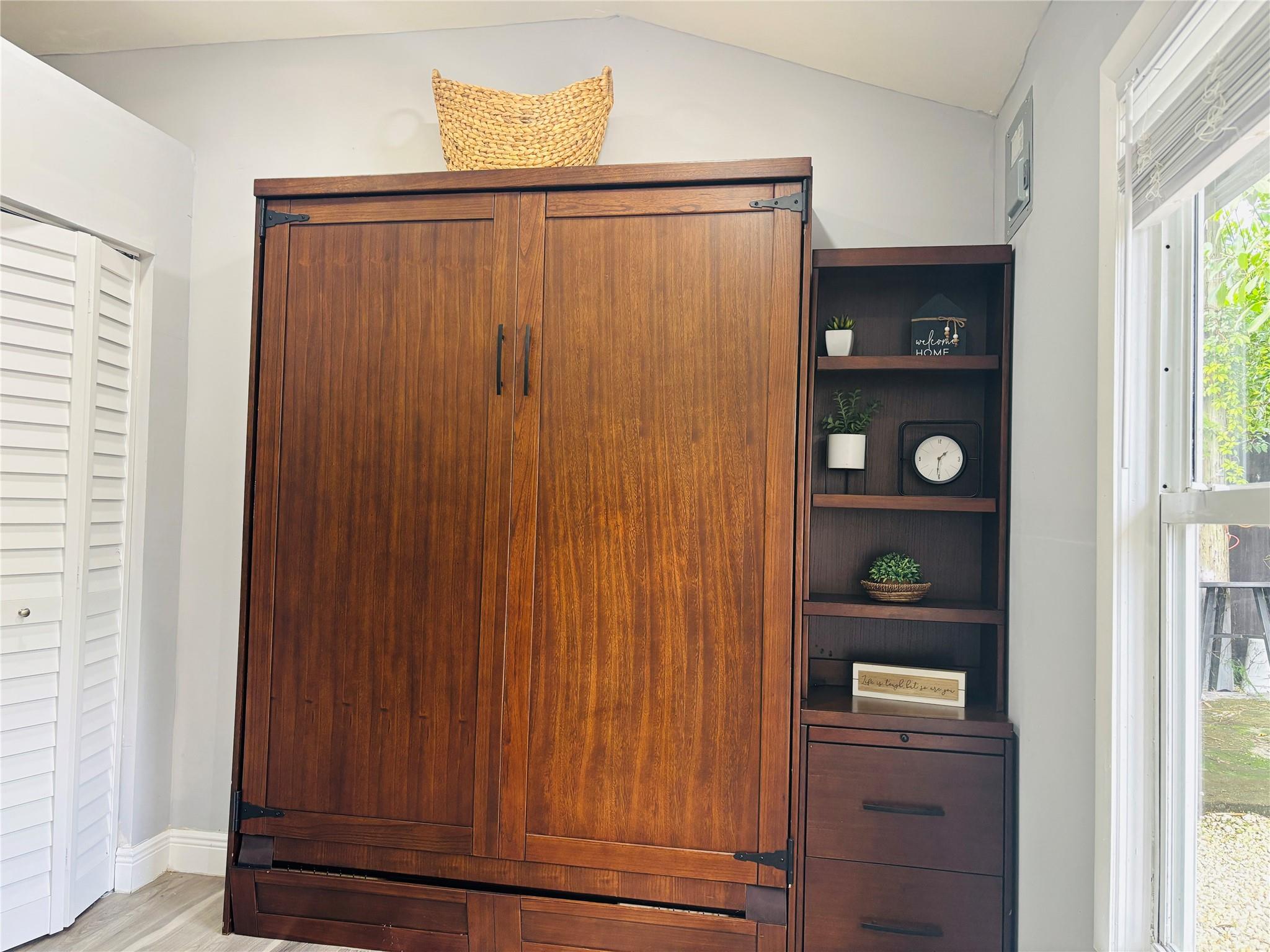 Gillcrest 34-12 B - Residential Lease