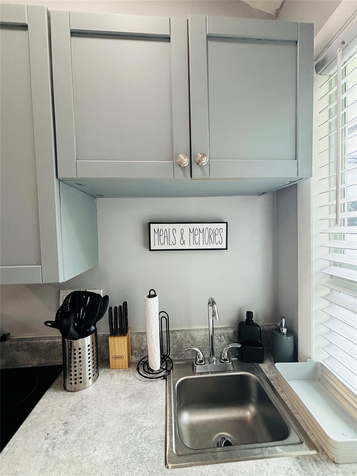 Gillcrest 34-12 B - Residential Lease