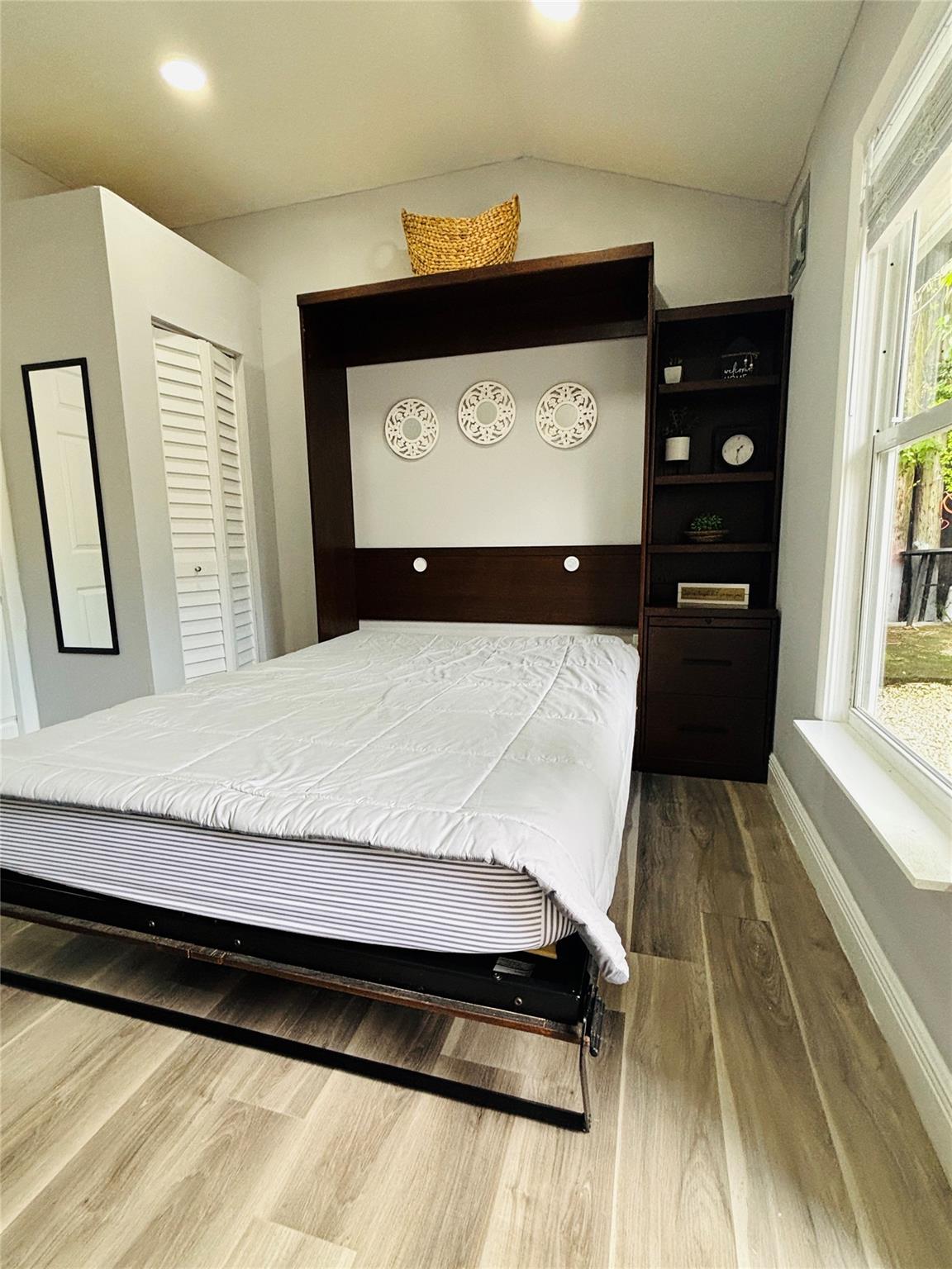 Gillcrest 34-12 B - Residential Lease