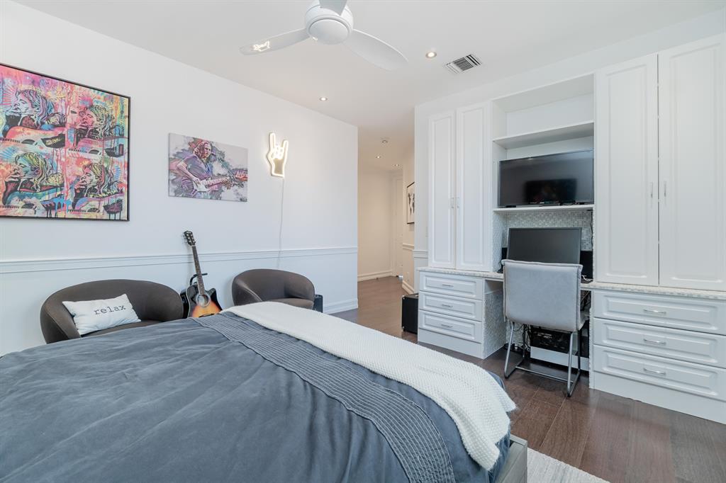 ROYAL PALM YACHT & COUNTR - Residential