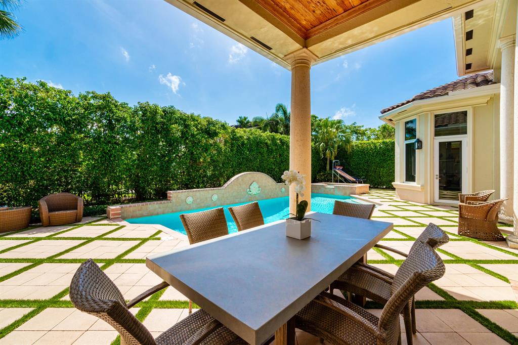 ROYAL PALM YACHT & COUNTR - Residential