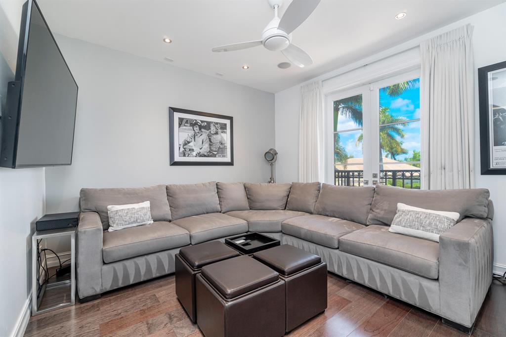 ROYAL PALM YACHT & COUNTR - Residential