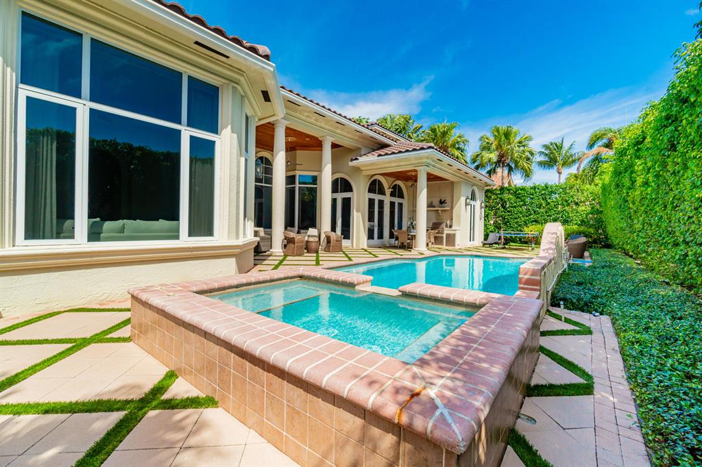 ROYAL PALM YACHT & COUNTR - Residential