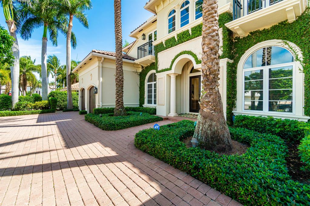 ROYAL PALM YACHT & COUNTR - Residential