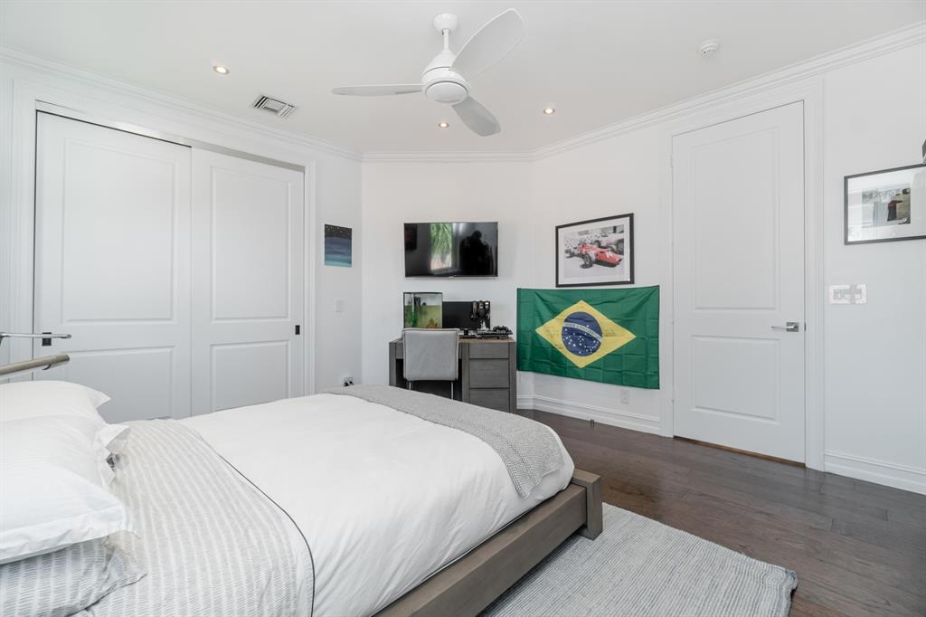 ROYAL PALM YACHT & COUNTR - Residential