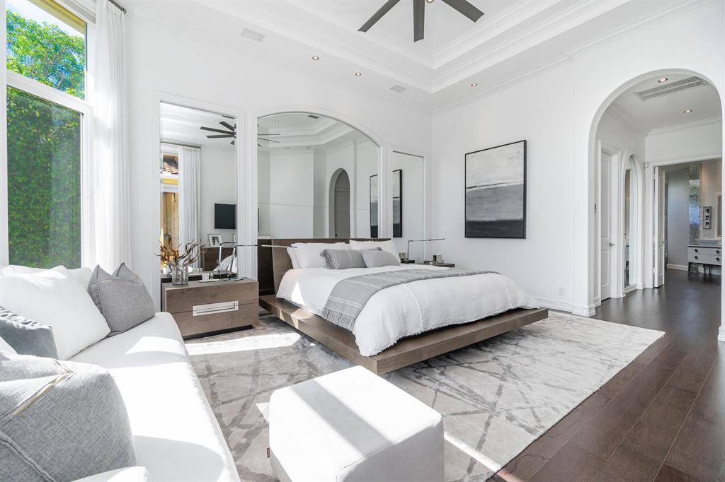 ROYAL PALM YACHT & COUNTR - Residential