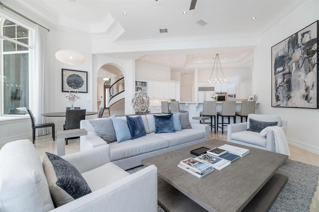 ROYAL PALM YACHT & COUNTR - Residential