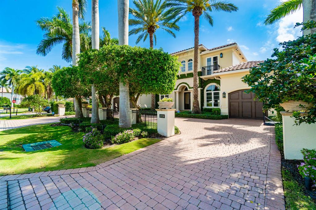 ROYAL PALM YACHT & COUNTR - Residential