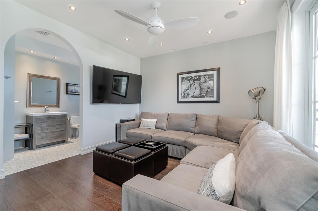 ROYAL PALM YACHT & COUNTR - Residential