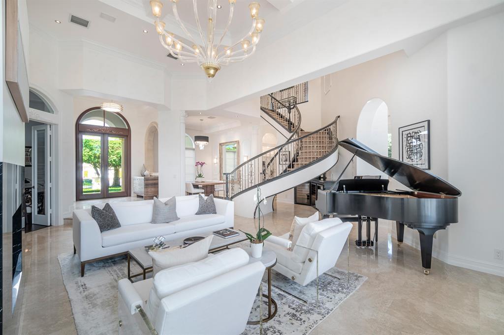 ROYAL PALM YACHT & COUNTR - Residential