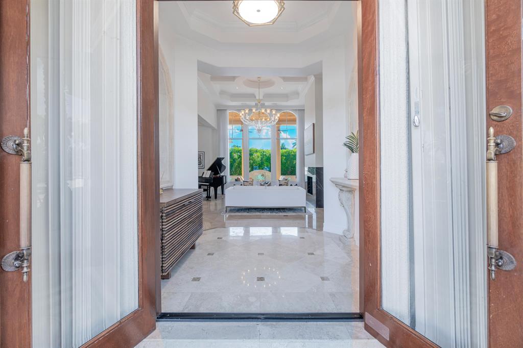 ROYAL PALM YACHT & COUNTR - Residential