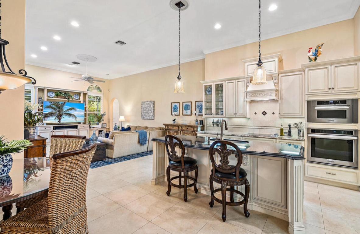 10625 Oak Meadow Lane