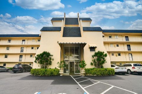 A home in South Palm Beach