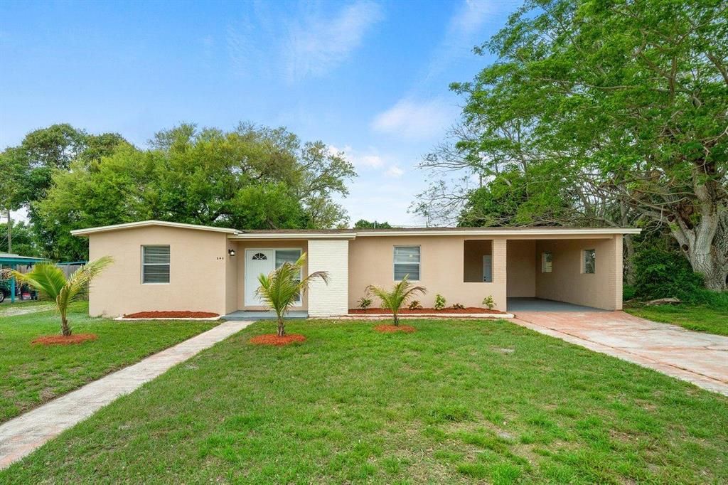 Photo of 240 Sandia Avenue, Port Saint Lucie, FL 34983 (MLS # R10698894)