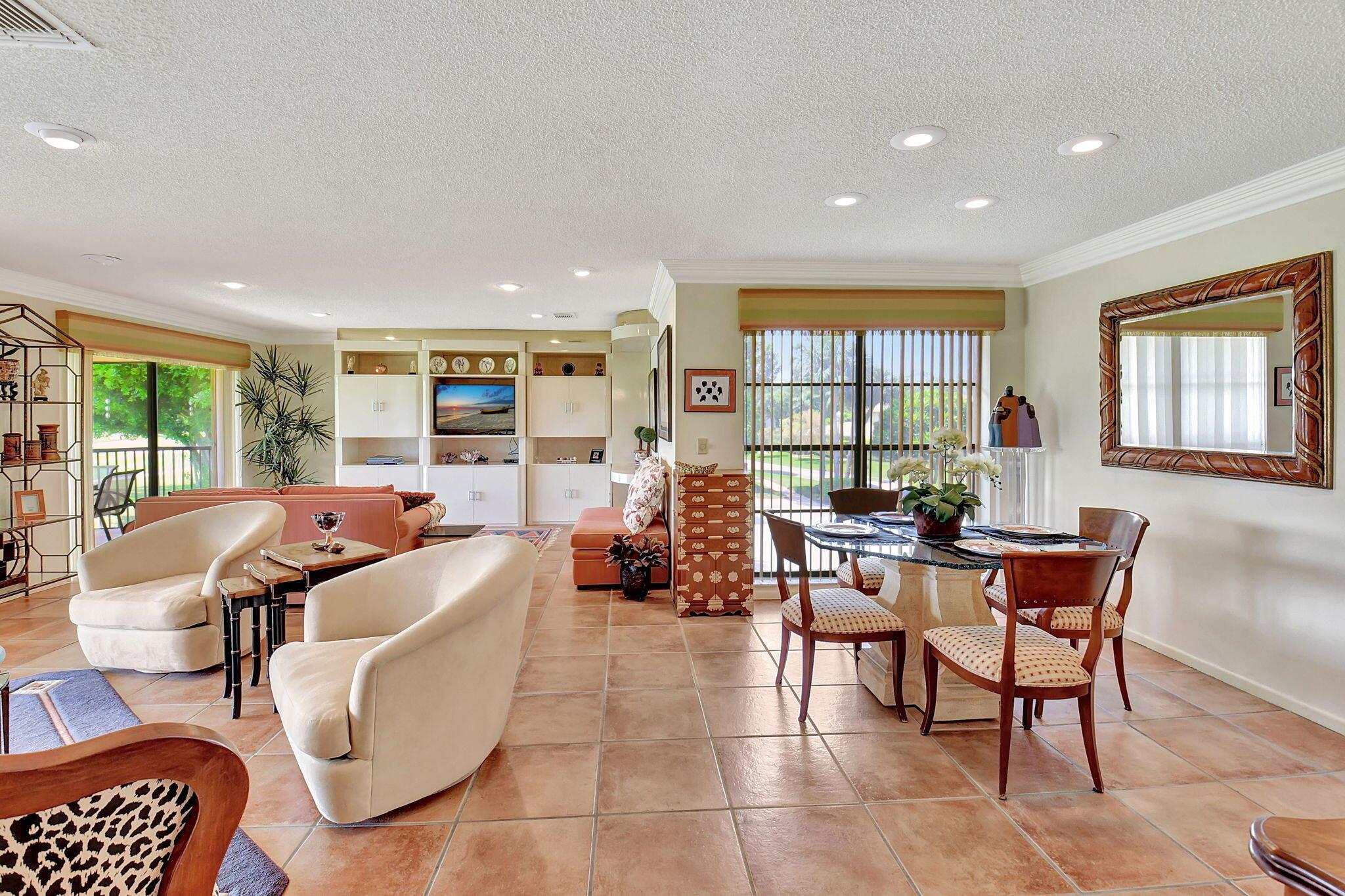 STRATFORD AT HUNTERS RUN - Residential Lease