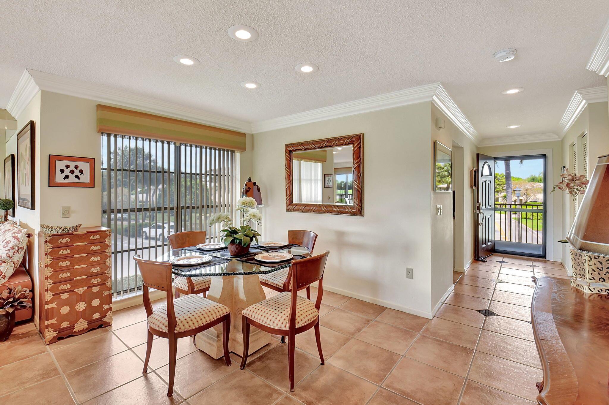 STRATFORD AT HUNTERS RUN - Residential Lease