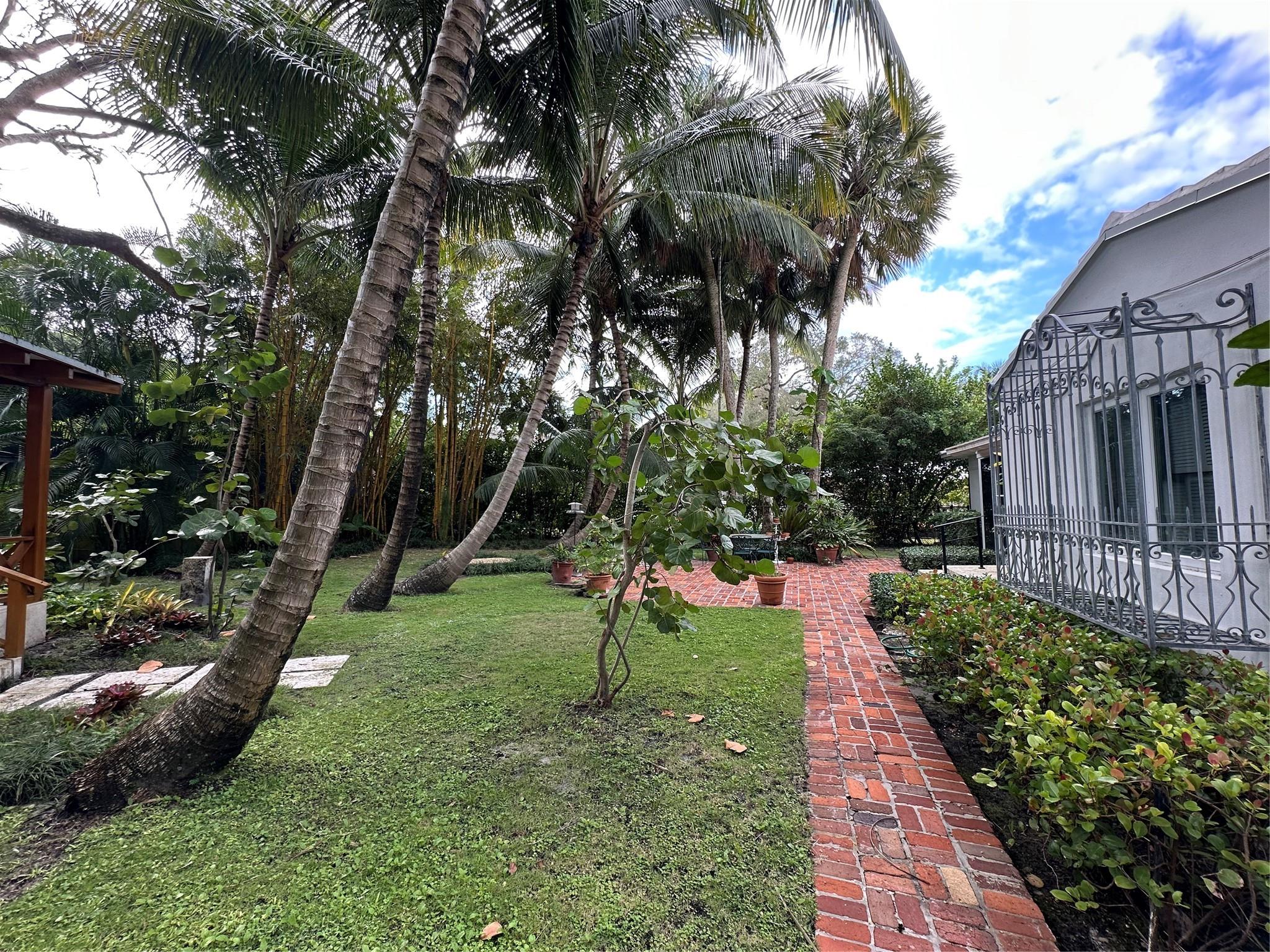 COLEE HAMMOCK - Residential