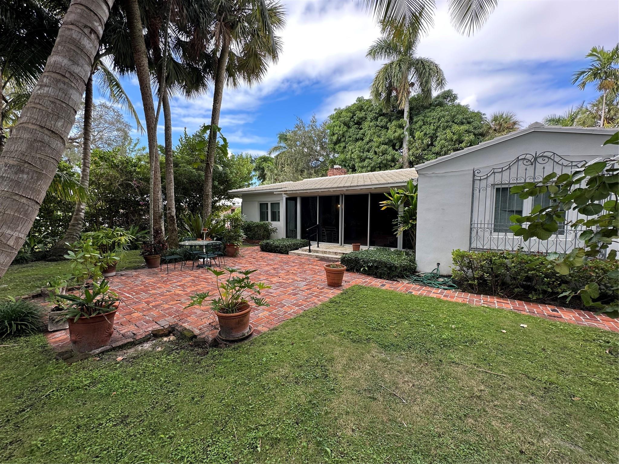 COLEE HAMMOCK - Residential