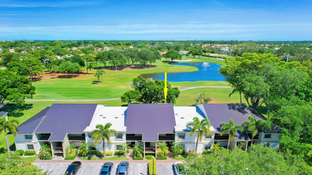 Photo of 12870 Briarlake Drive #204, Palm Beach Gardens, FL 33418 (MLS # R10977293)
