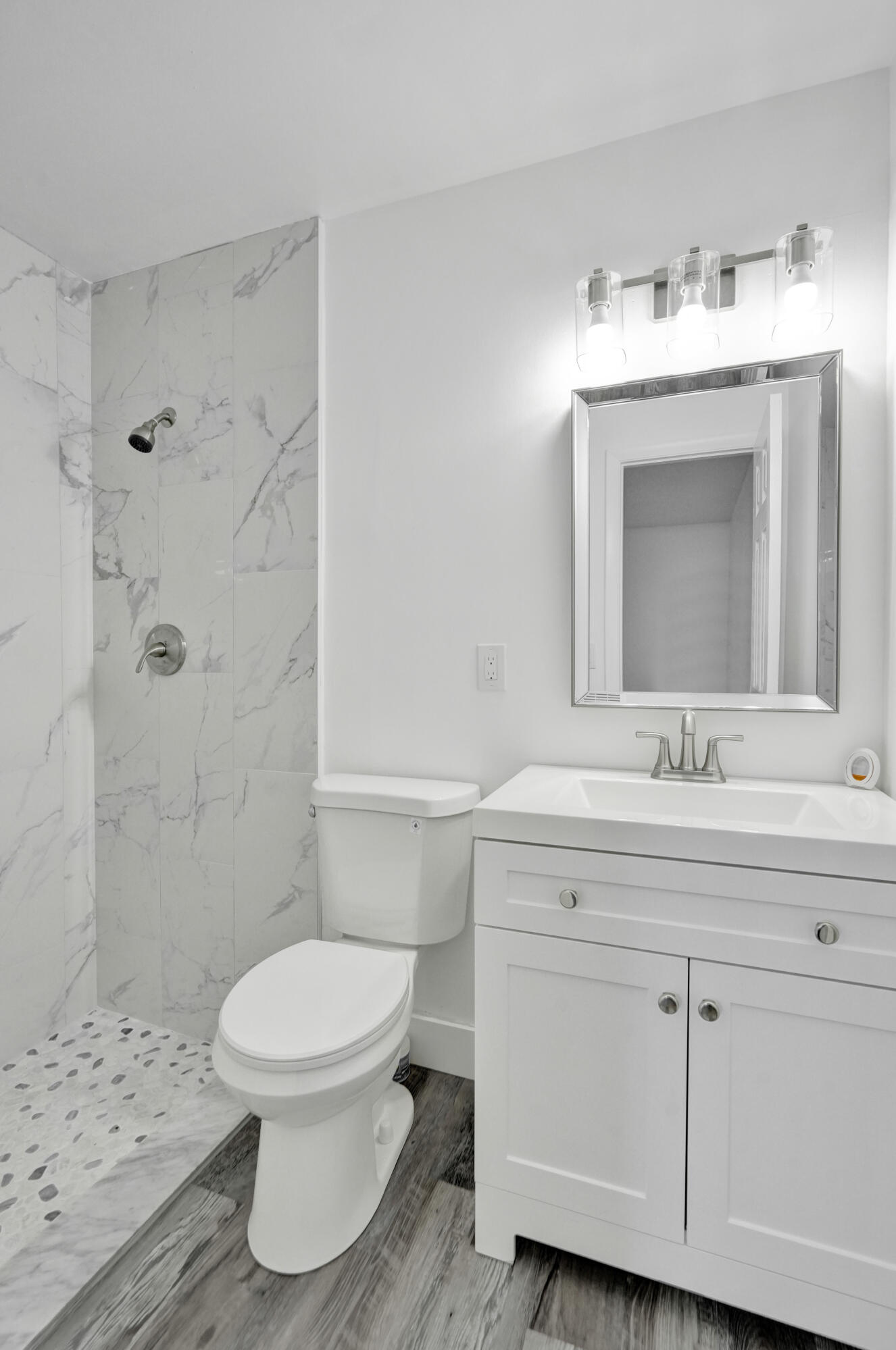 RAINBOW LAKES - Residential