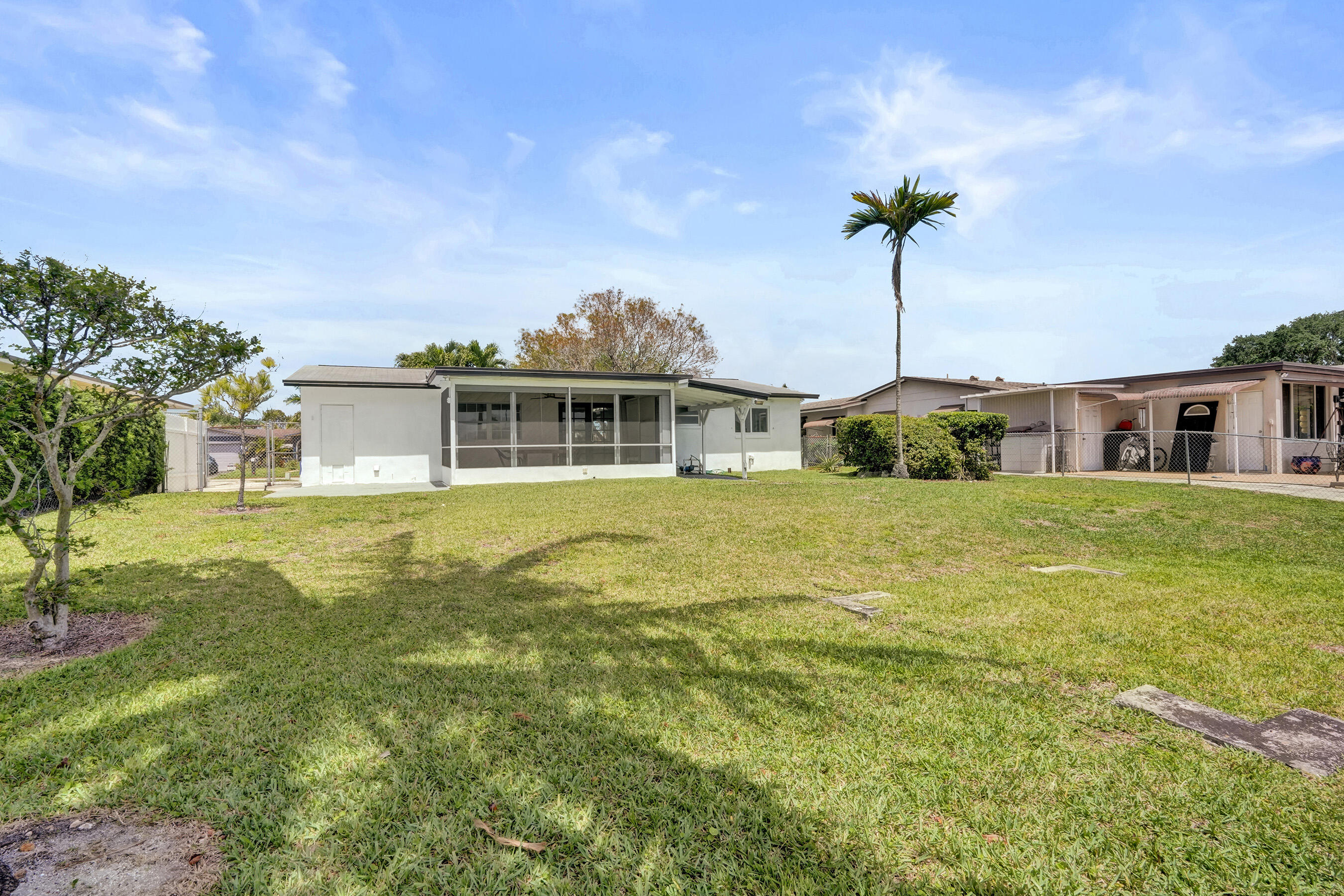 RAINBOW LAKES - Residential