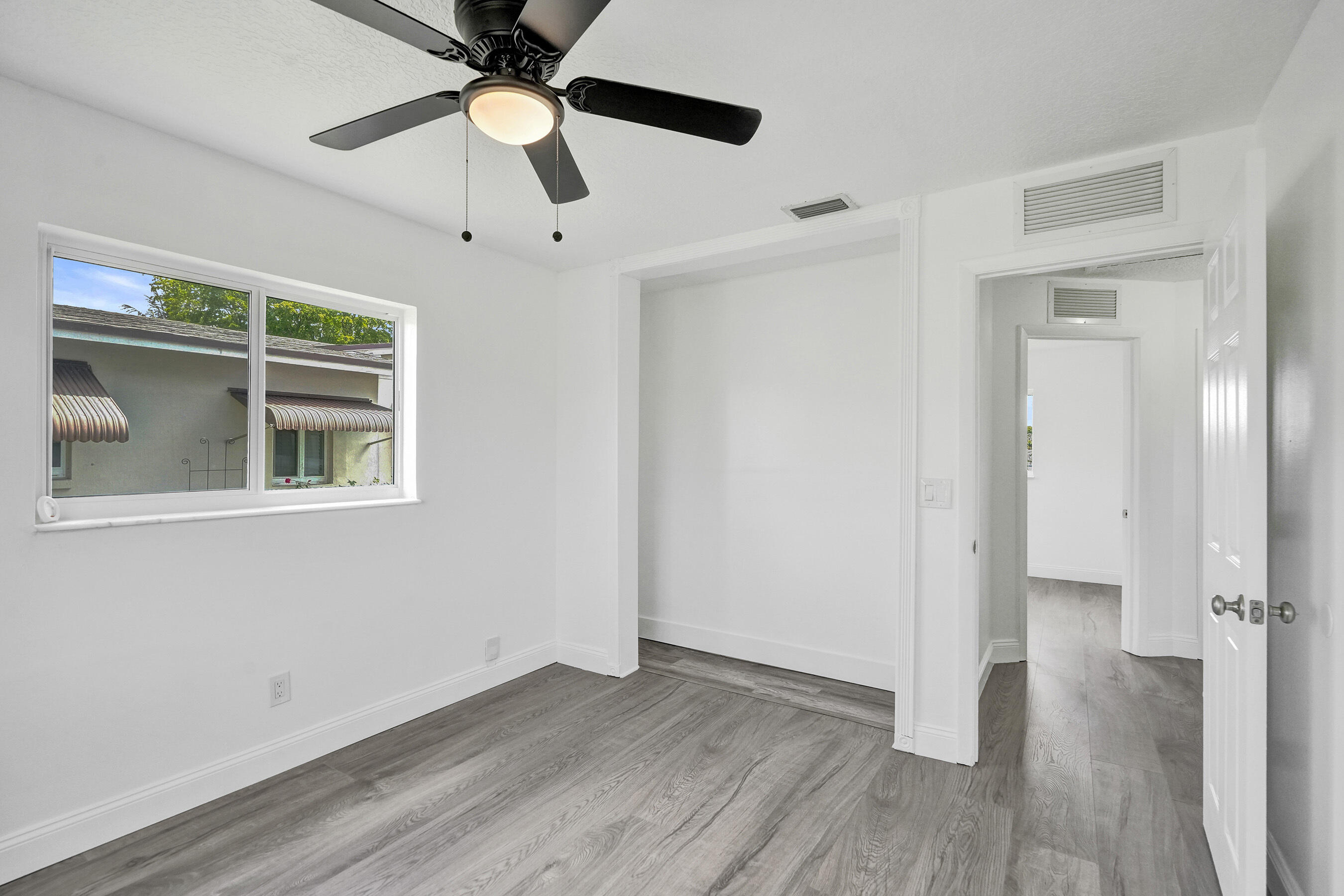 RAINBOW LAKES - Residential